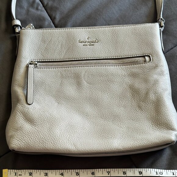 Kate Spade gray crossbody bag - small defects on back - Picture 8 of 10